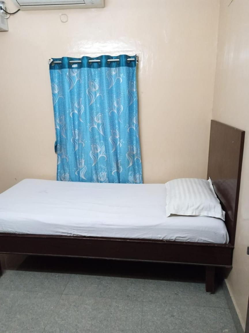 Sri Ambika Lodge Rajapalaiyam 外观 照片