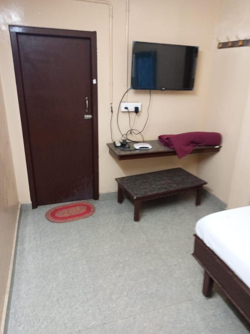 Sri Ambika Lodge Rajapalaiyam 外观 照片